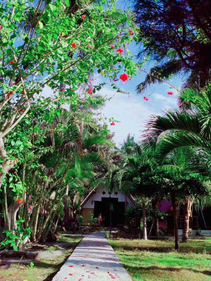 Tunai Cottages Gili Meno Esterno foto
