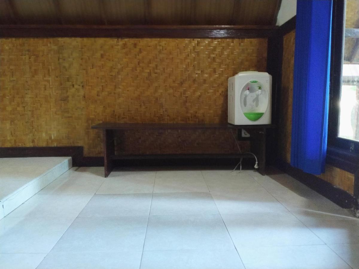 Tunai Cottages Gili Meno Esterno foto