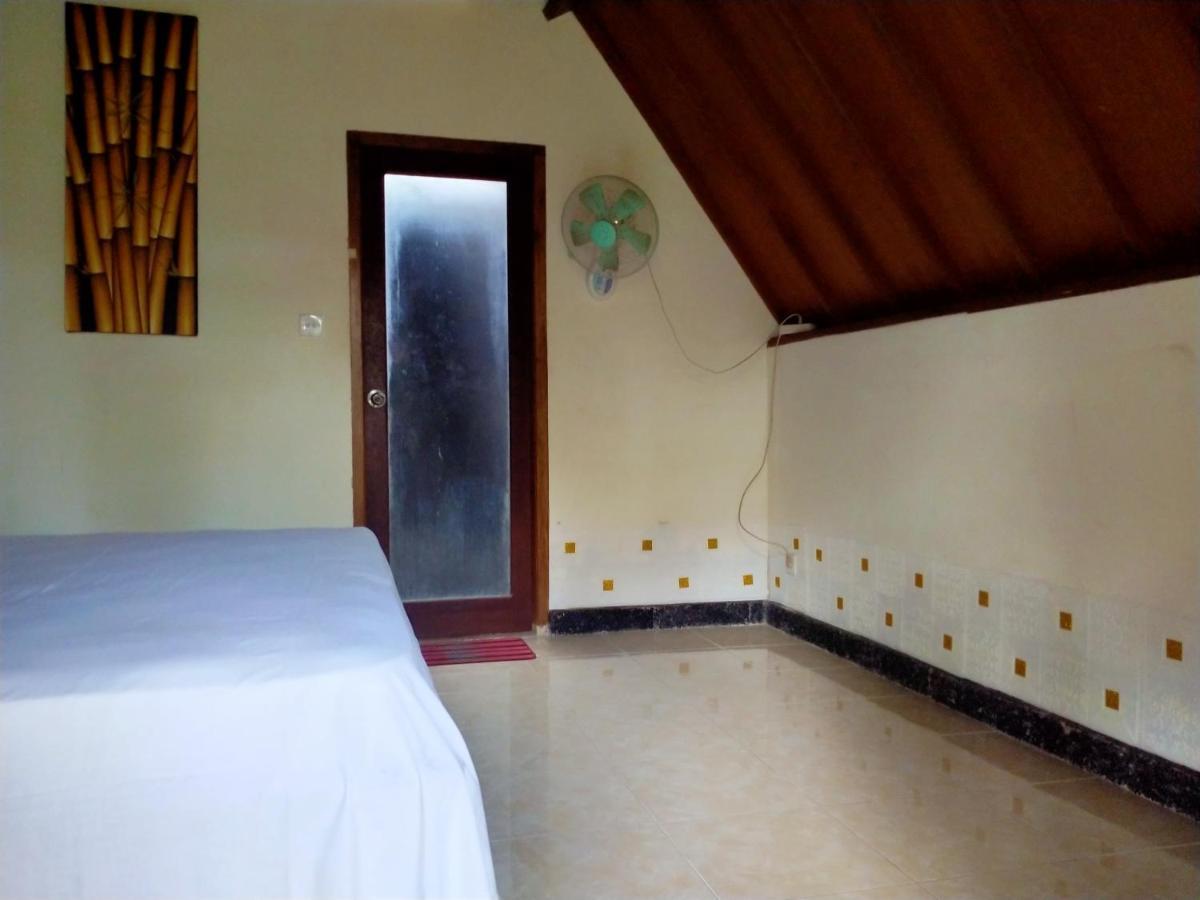 Tunai Cottages Gili Meno Esterno foto
