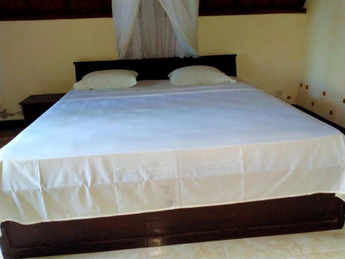 Tunai Cottages Gili Meno Esterno foto